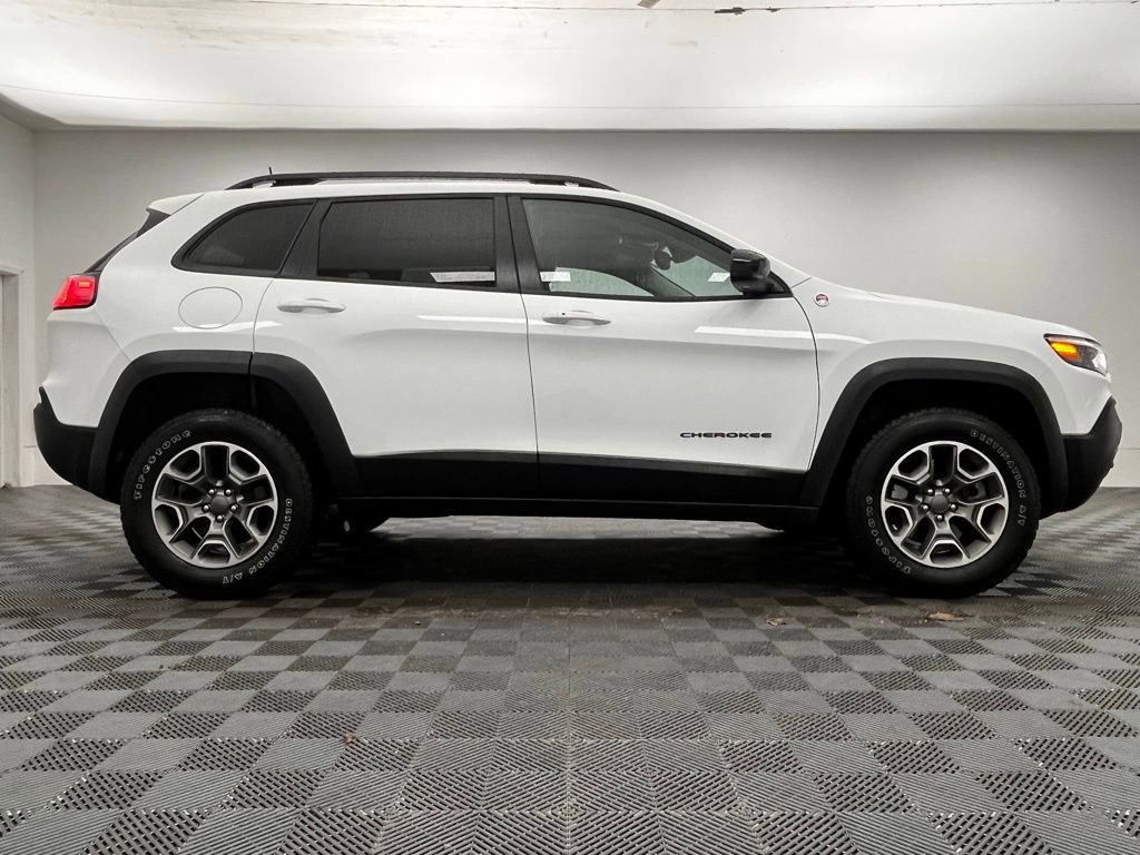 Used 2022 Jeep Cherokee Trailhawk w/ Premium Leather Package image 2