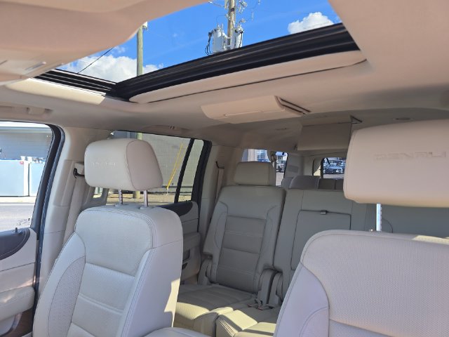 Used 2020 GMC Yukon XL Denali w/ Open Road Package AWD/4WD image 22