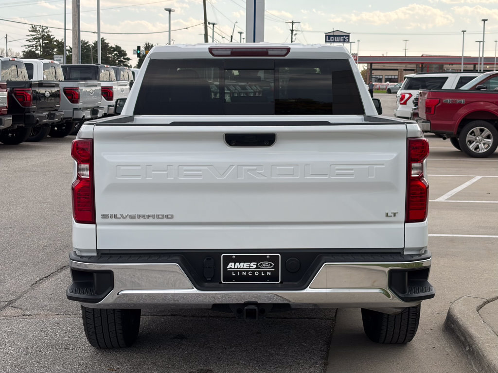 Used 2024 Chevrolet Silverado 1500 LT w/ Leather Package AWD/4WD image 5