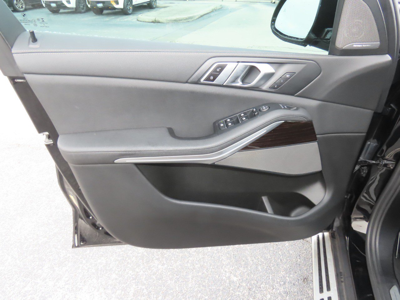 Used 2021 BMW X5 sDrive40i w/ Premium Package RWD image 25
