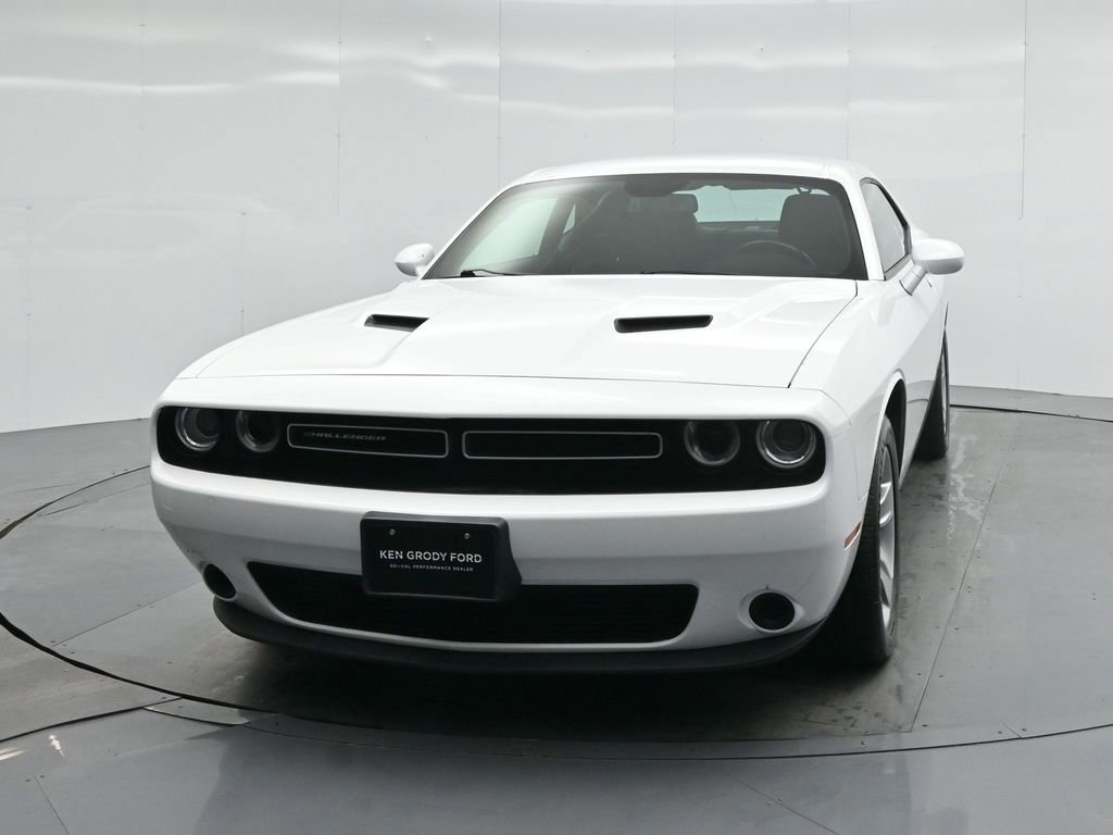 Used 2020 Dodge Challenger SXT image 29