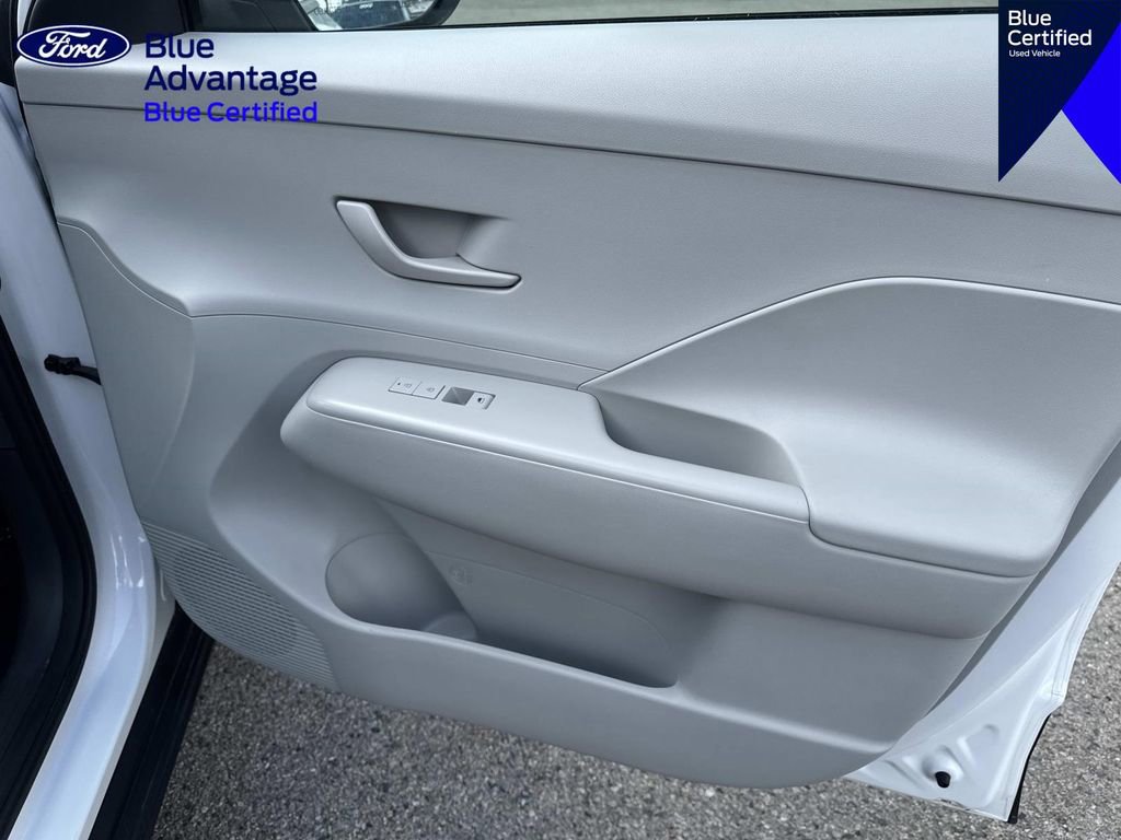 Used 2024 Hyundai Kona SEL AWD/4WD image 30