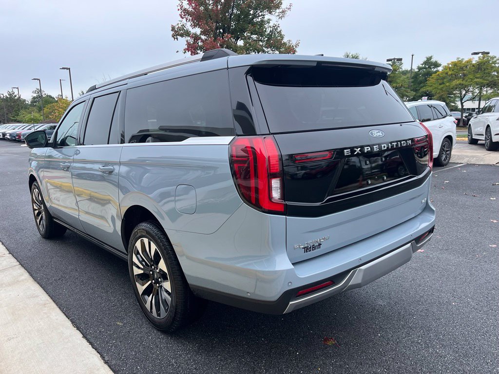 Certified 2025 Ford Expedition Max Platinum w/ Driver's Package AWD/4WD image 7