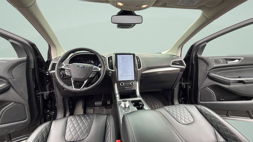 Certified 2024 Ford Edge Titanium AWD/4WD image 18