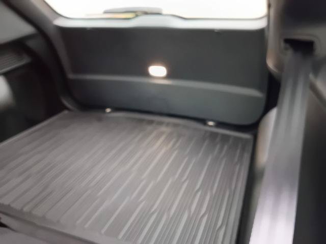 Certified 2022 Ford Escape SEL AWD/4WD image 37