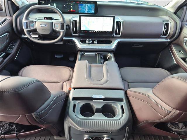 Certified 2026 Ford Expedition Max Platinum w/ Platinum Ultimate Package AWD/4WD image 17