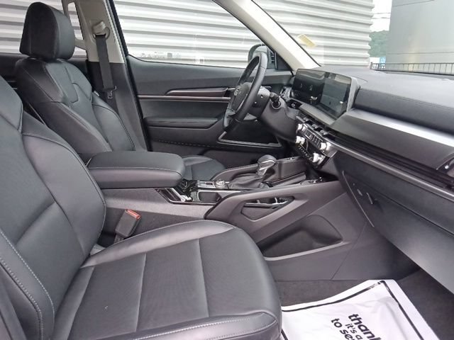 Used 2025 Kia Telluride S AWD/4WD image 35