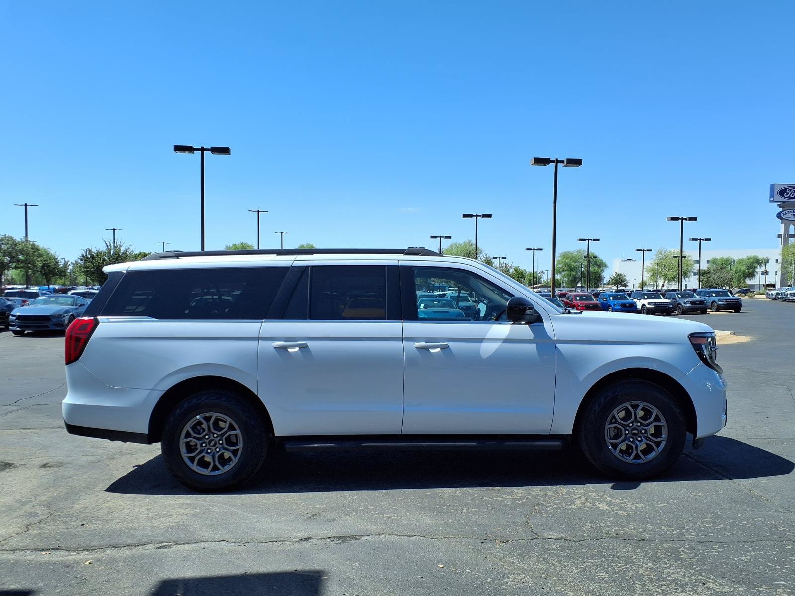 Certified 2025 Ford Expedition Active AWD/4WD image 8