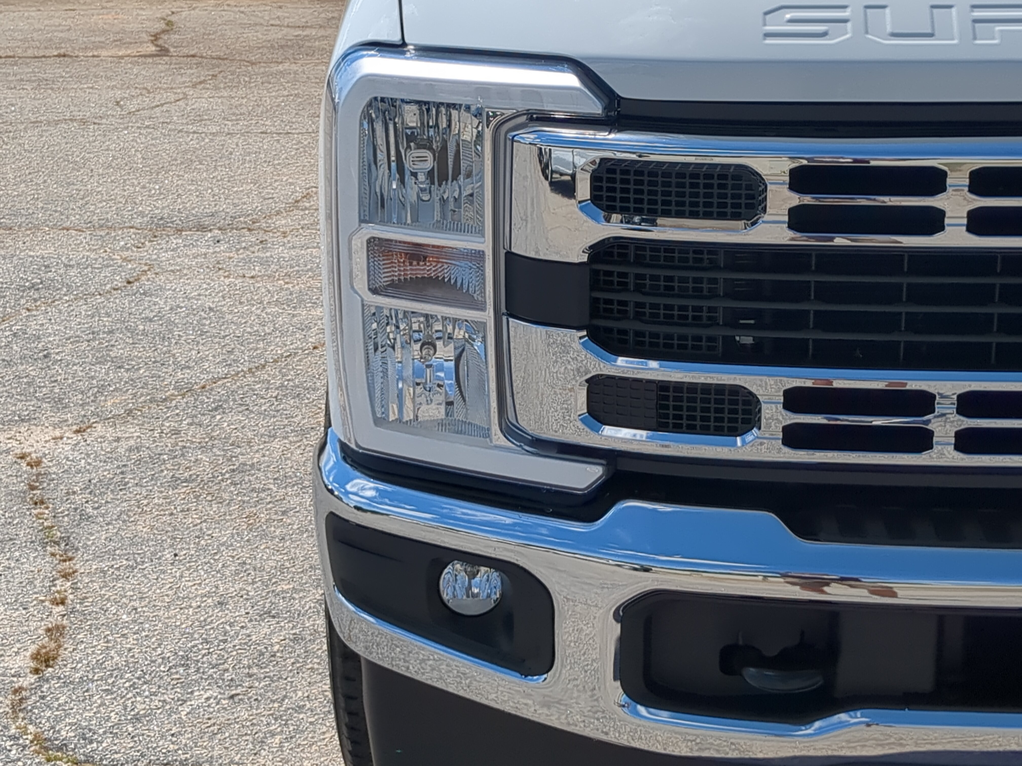 Certified 2025 Ford F250 XLT AWD/4WD image 8