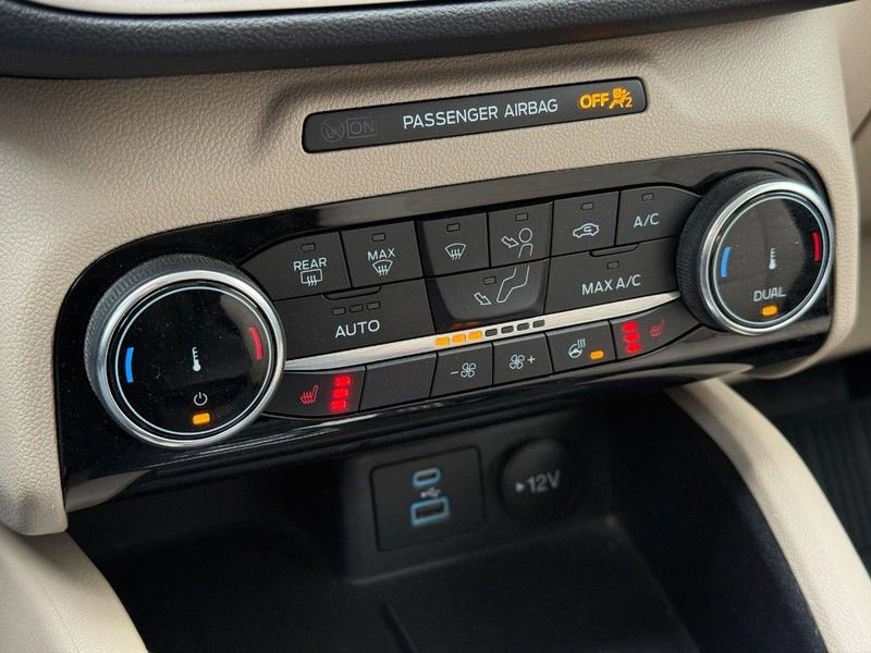 Certified 2022 Ford Escape SE w/ Cold Weather Package image 19