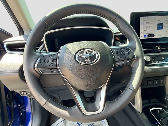 Used 2024 Toyota Corolla Cross XLE w/ Convenience Package AWD/4WD image 12