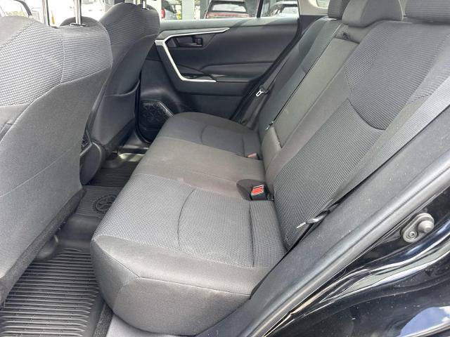 Used 2022 Toyota RAV4 LE FWD image 14