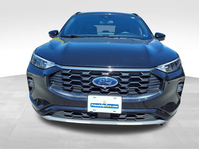 Certified 2023 Ford Escape ST-Line Select AWD/4WD image 13