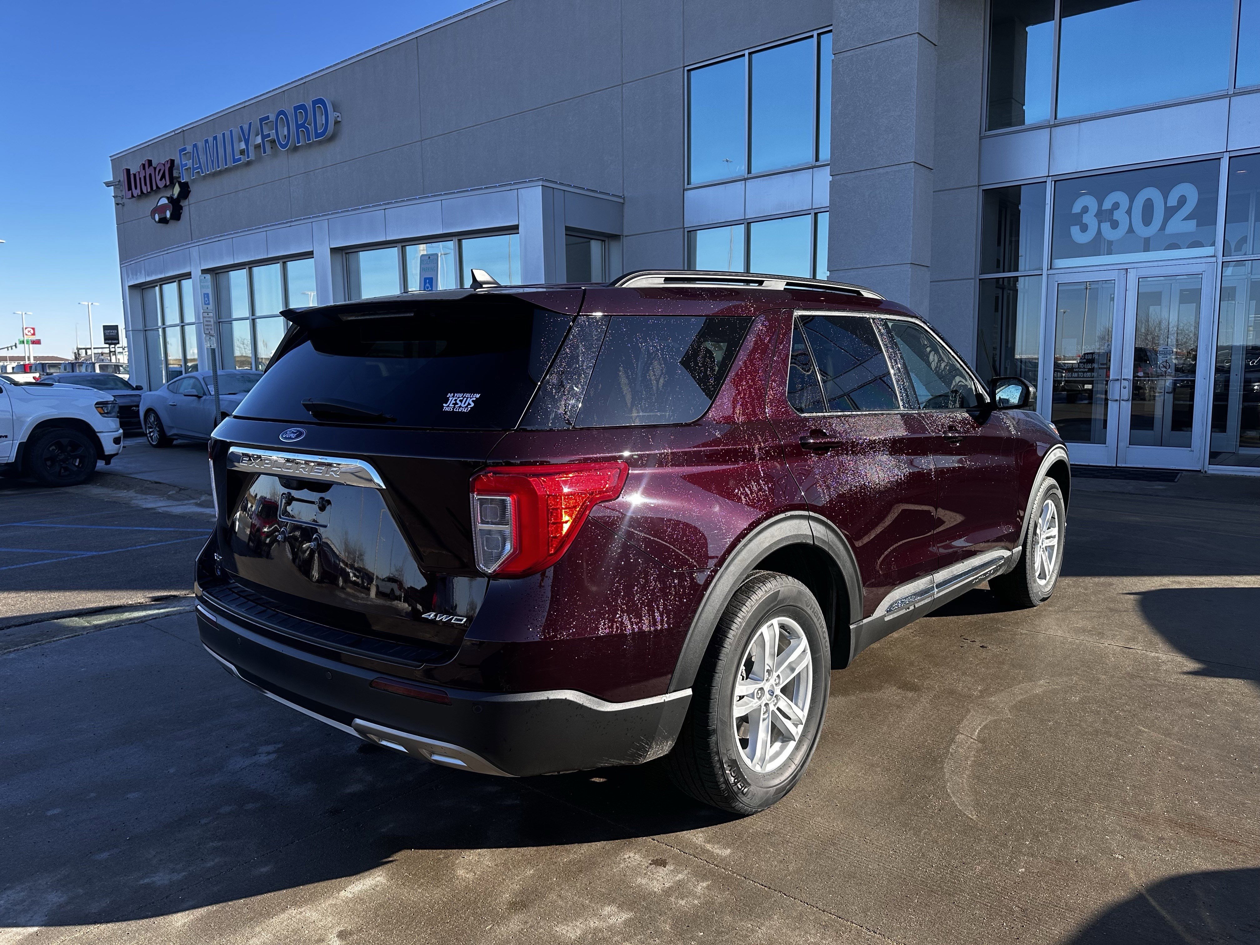 Certified 2023 Ford Explorer XLT w/ Equipment Group 202A image 3