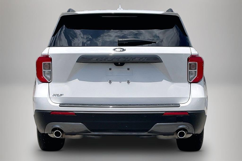 Certified 2023 Ford Explorer XLT w/ Equipment Group 202A RWD image 6