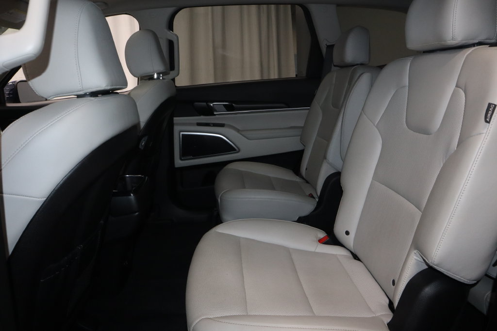 Used 2023 Kia Telluride S w/ S Sunroof Package FWD image 22