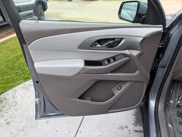 Used 2019 Chevrolet Traverse LT image 9
