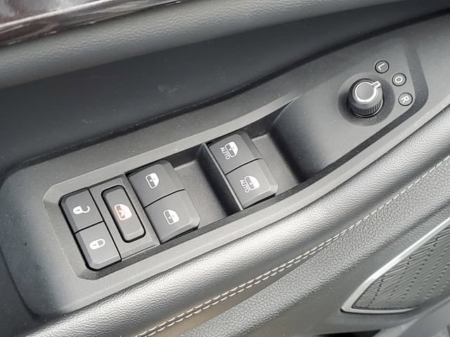 Used 2022 Jeep Grand Cherokee Laredo w/ Luxury Tech Group I AWD/4WD image 22