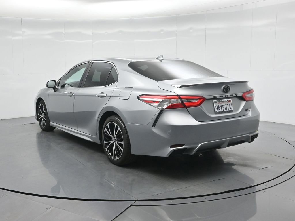 Used 2020 Toyota Camry SE image 18