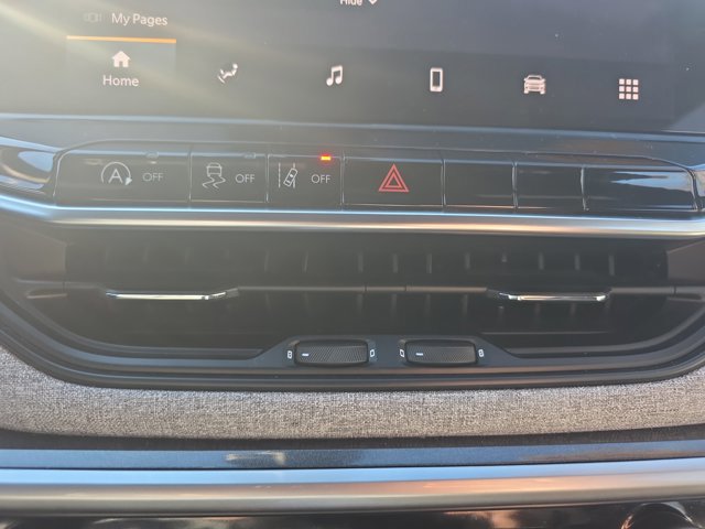 Used 2023 Jeep Compass Latitude w/ Sun and Sound Group image 37