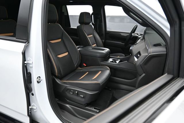 Used 2023 GMC Yukon AT4 w/ Technology Package AWD/4WD image 28