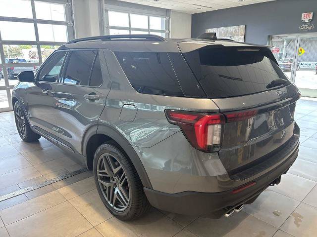 Certified 2025 Ford Explorer ST AWD/4WD image 5
