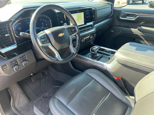 Used 2023 Chevrolet Silverado 1500 LTZ AWD/4WD image 30