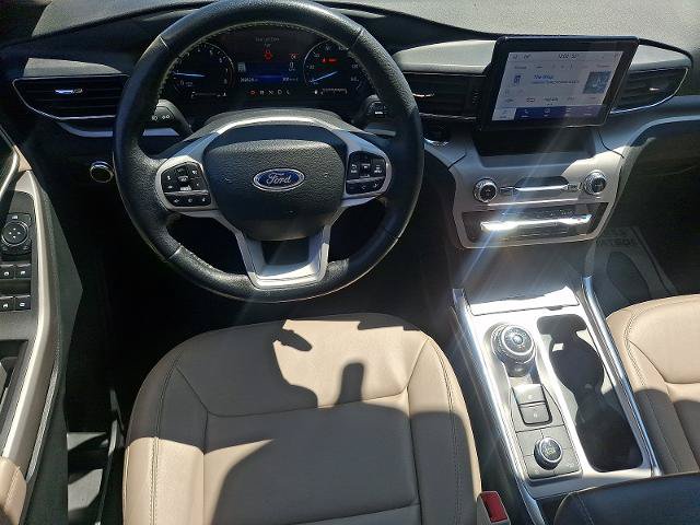 Certified 2023 Ford Explorer XLT w/ Equipment Group 202A AWD/4WD image 12