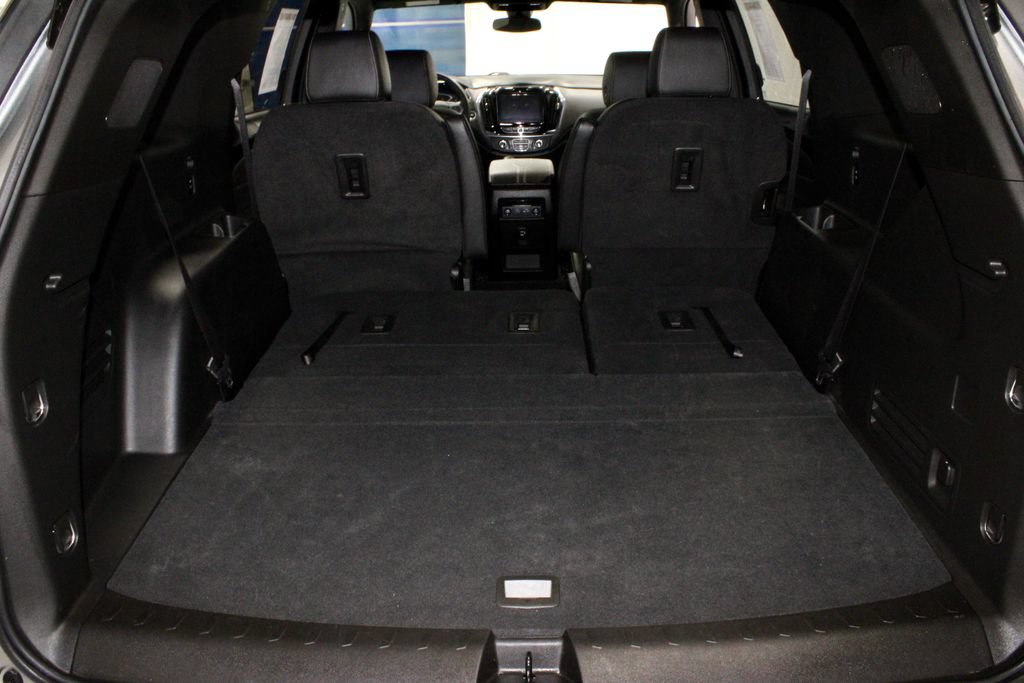 Used 2023 Chevrolet Traverse LT FWD image 14