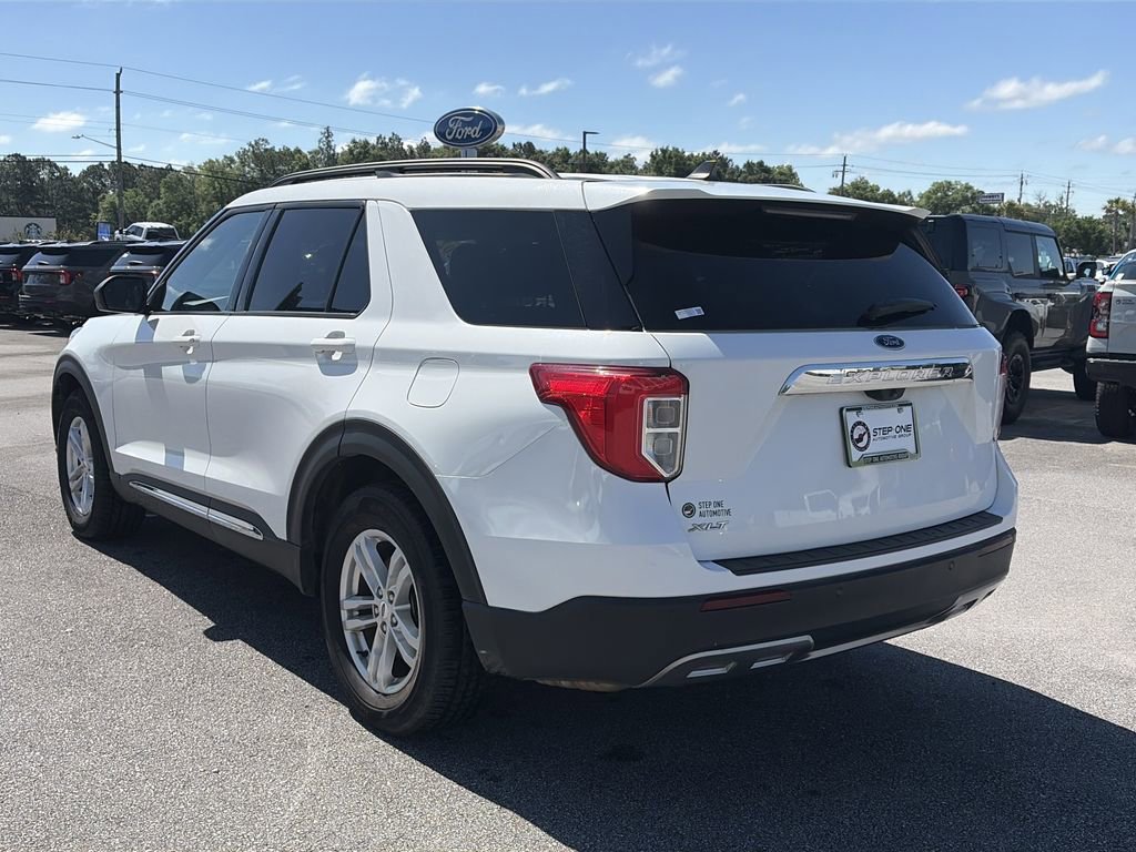 Certified 2023 Ford Explorer XLT w/ Equipment Group 202A RWD image 5