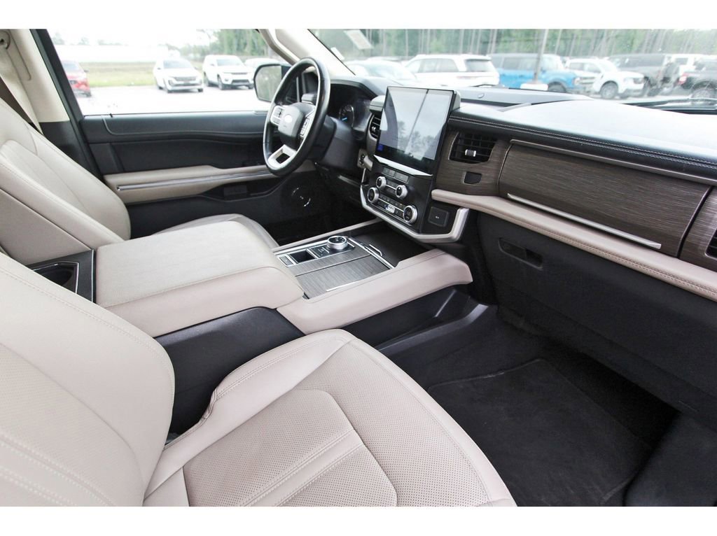 Certified 2024 Ford Expedition Max Limited image 31