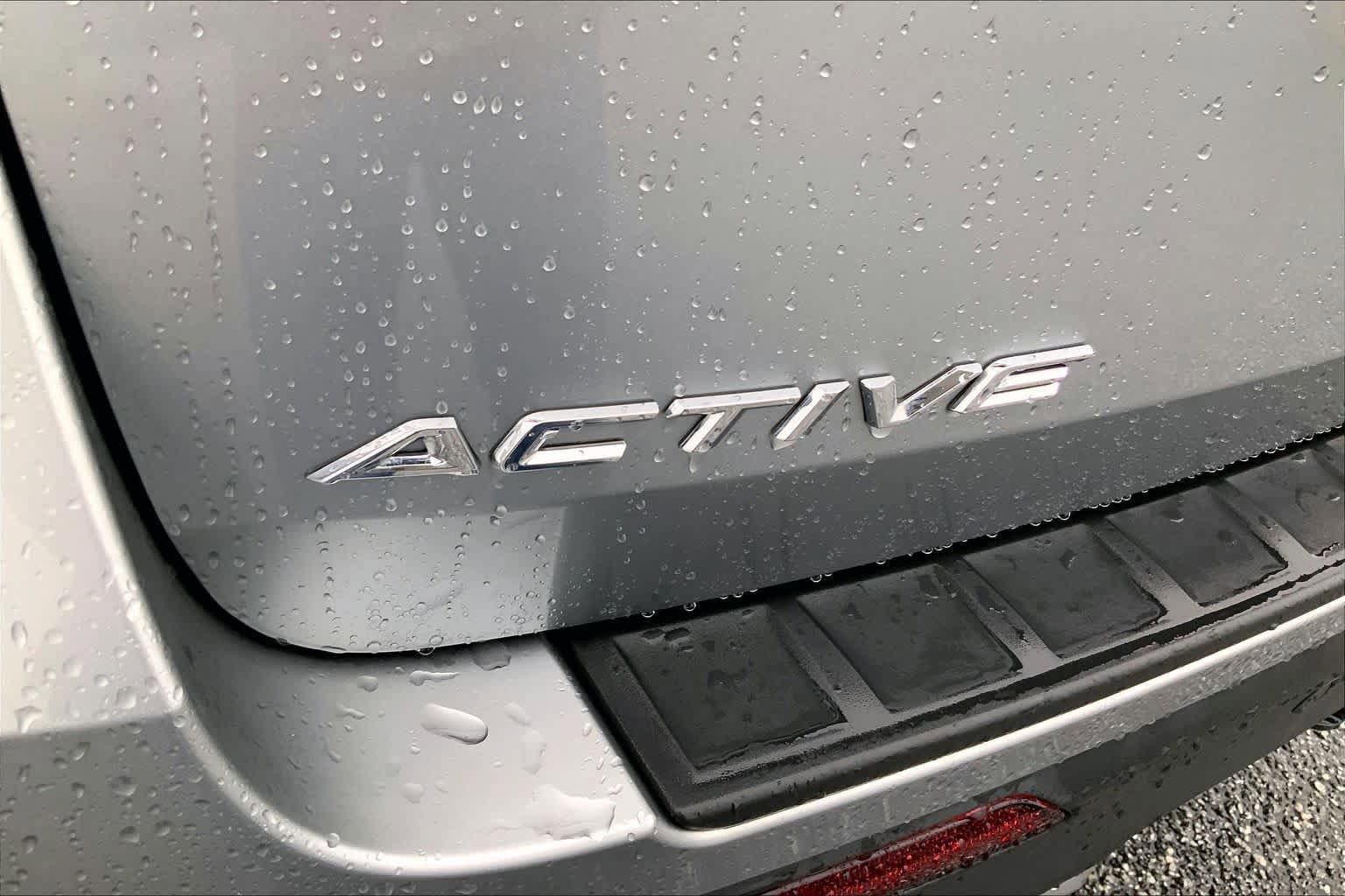 Certified 2025 Ford Explorer Active w/ Active Comfort Package RWD image 10