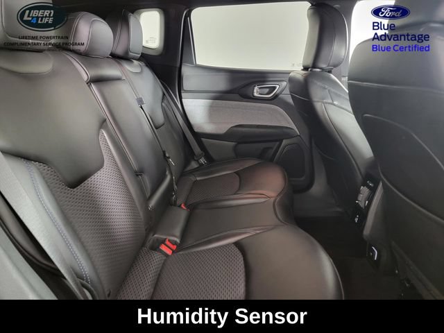 Used 2023 Jeep Compass Latitude w/ Convenience Group AWD/4WD image 16