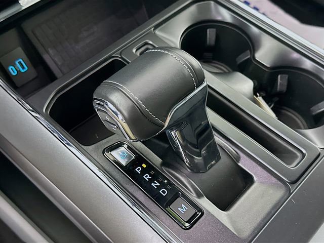 Certified 2022 Ford F150 Lariat w/ Equipment Group 502A High image 25