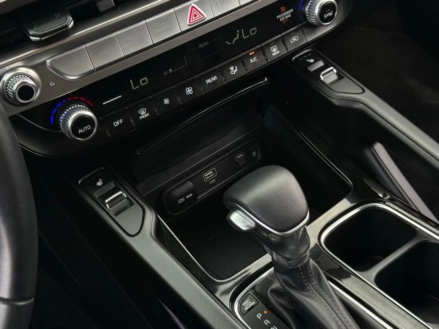Used 2025 Kia Telluride S FWD image 27