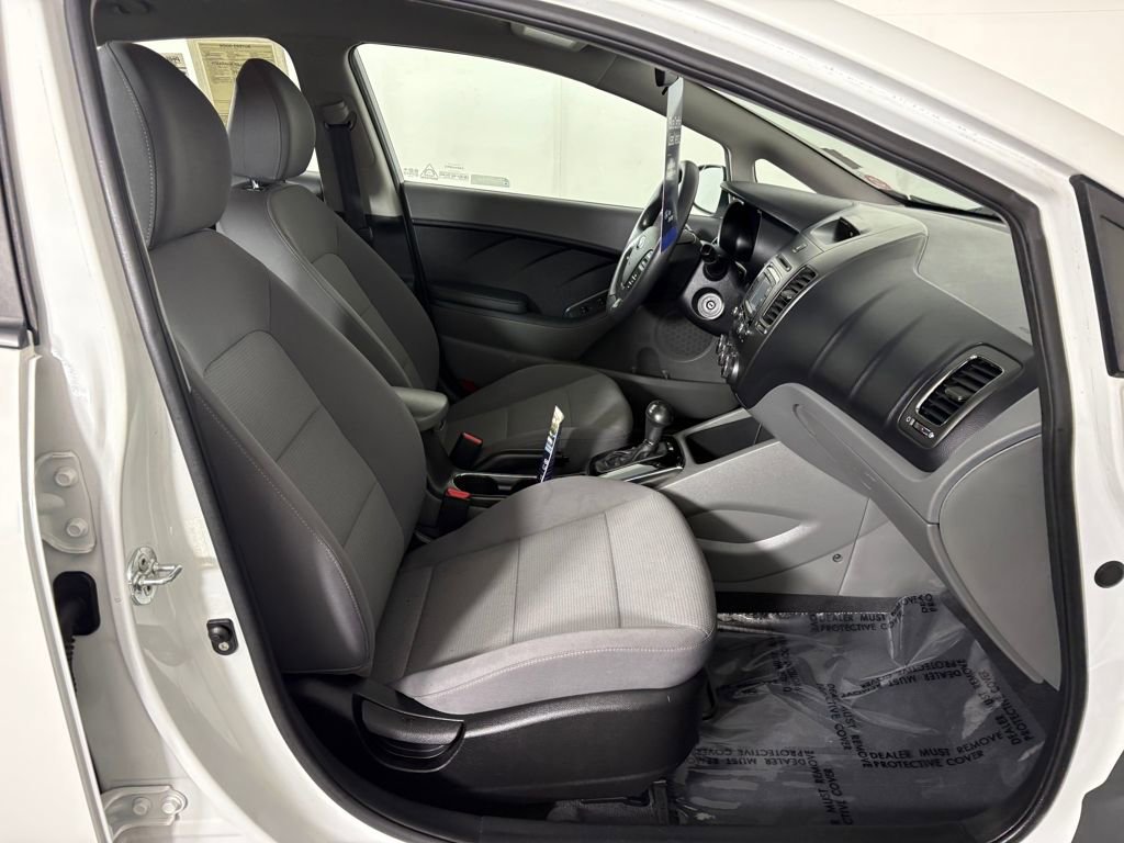 Used 2018 Kia Forte LX w/ LX Rear Camera Package image 32