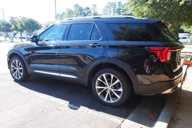 Certified 2025 Ford Explorer Platinum w/ Ultimate Package AWD/4WD image 5