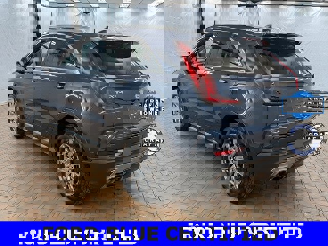 Used 2019 Cadillac XT4 Premium Luxury w/ Cold Weather Package image 5