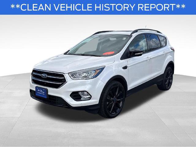 Certified 2019 Ford Escape Titanium AWD/4WD image 2