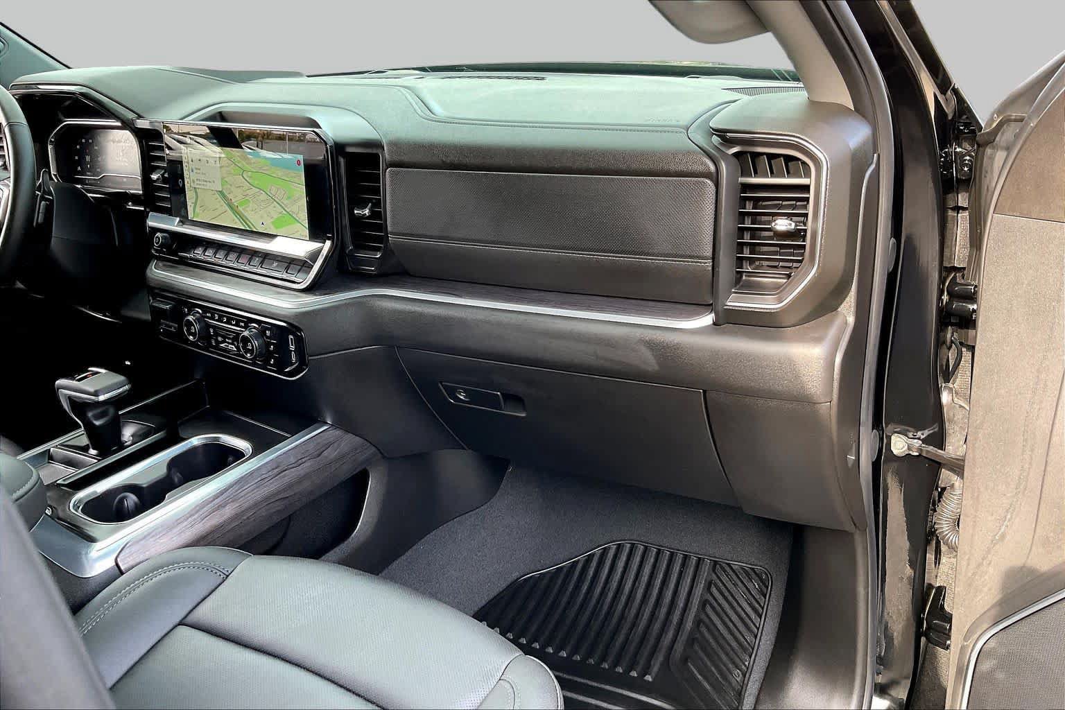 Used 2025 Chevrolet Silverado 1500 LTZ w/ LTZ Premium Texas Edition RWD image 17