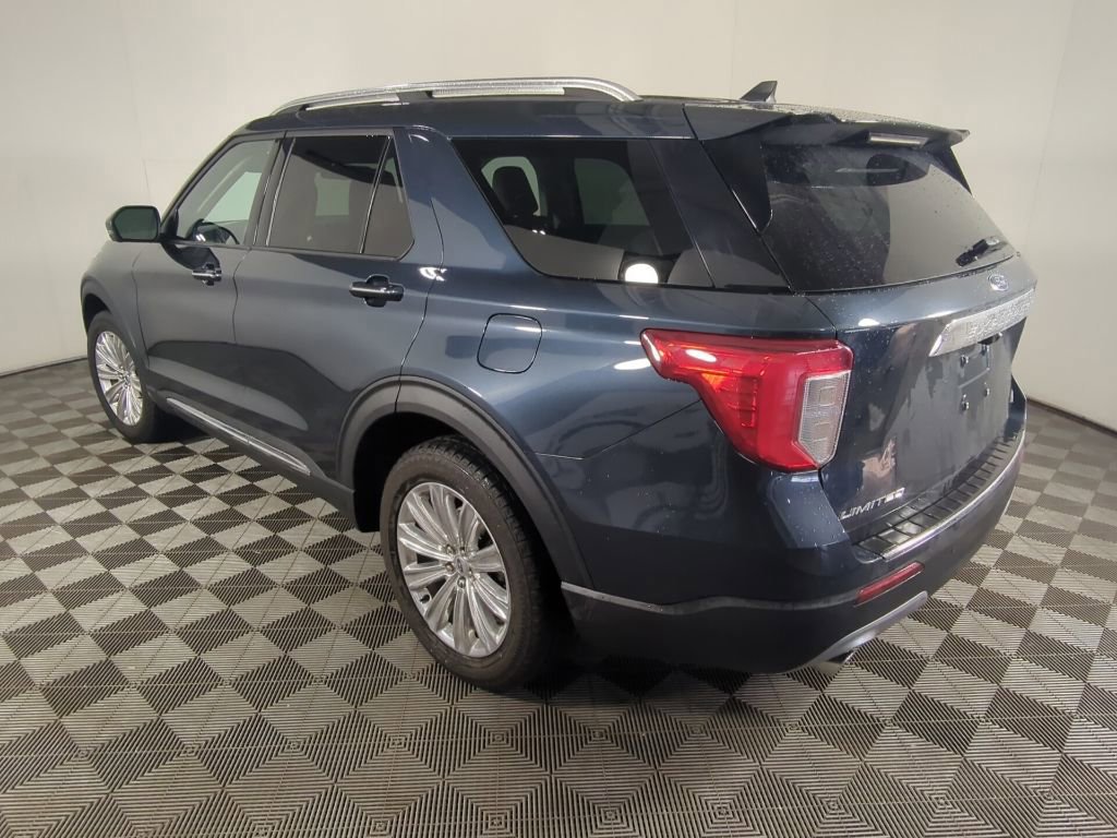 Certified 2023 Ford Explorer Limited w/ Equipment Group 301A AWD/4WD image 3