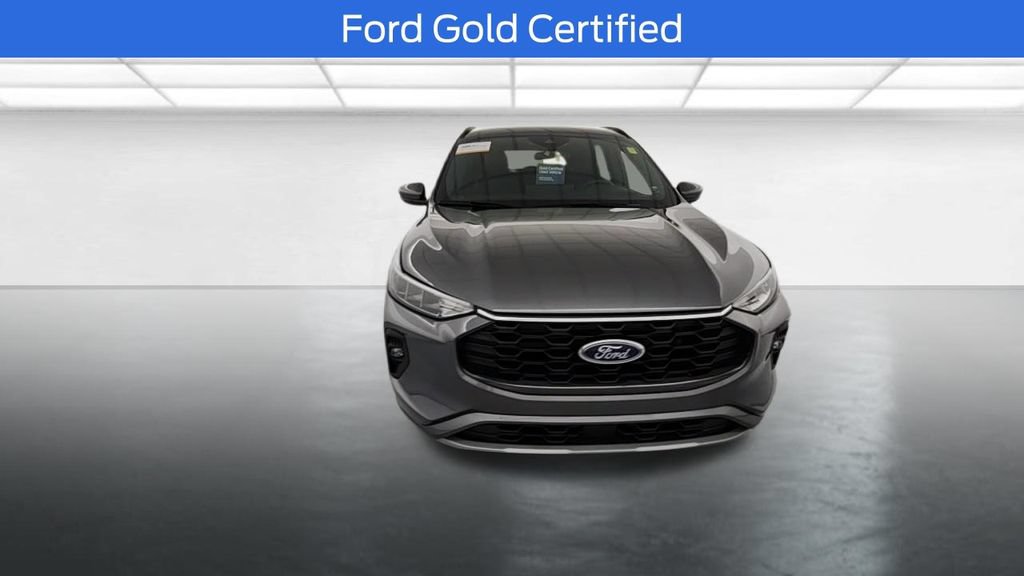 Certified 2024 Ford Escape ST-Line Select w/ Tech Pack #1 AWD/4WD image 2