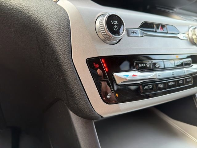 Certified 2022 Ford Explorer XLT w/ Equipment Group 202A image 33