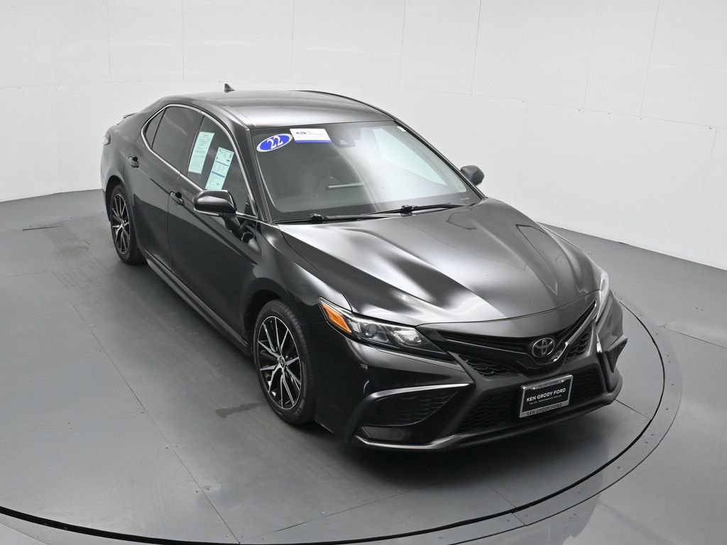 Used 2022 Toyota Camry SE image 37