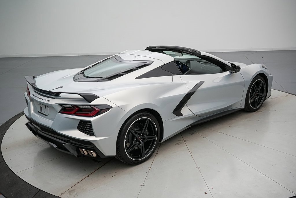 Used 2021 Chevrolet Corvette Stingray Coupe w/ 1LT image 4