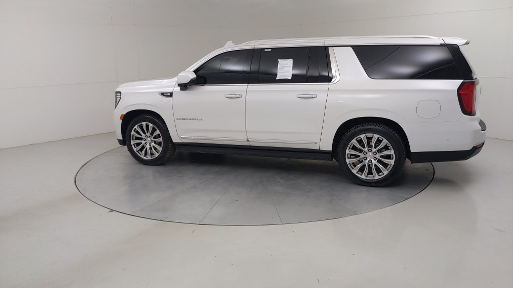 Used 2024 GMC Yukon XL Denali w/ Denali Reserve Package AWD/4WD image 20