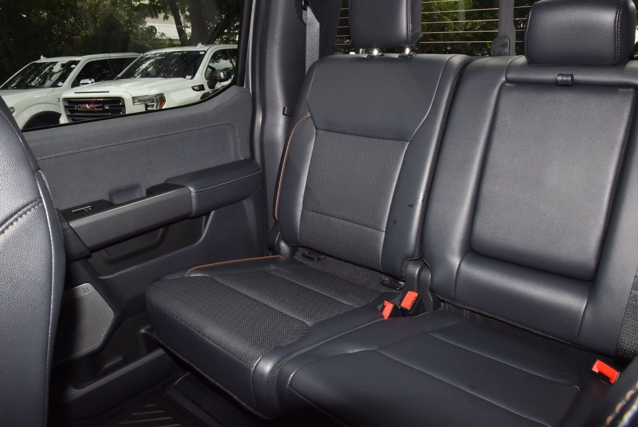 Certified 2025 Ford F250 Lariat w/ Black Appearance Package AWD/4WD image 19