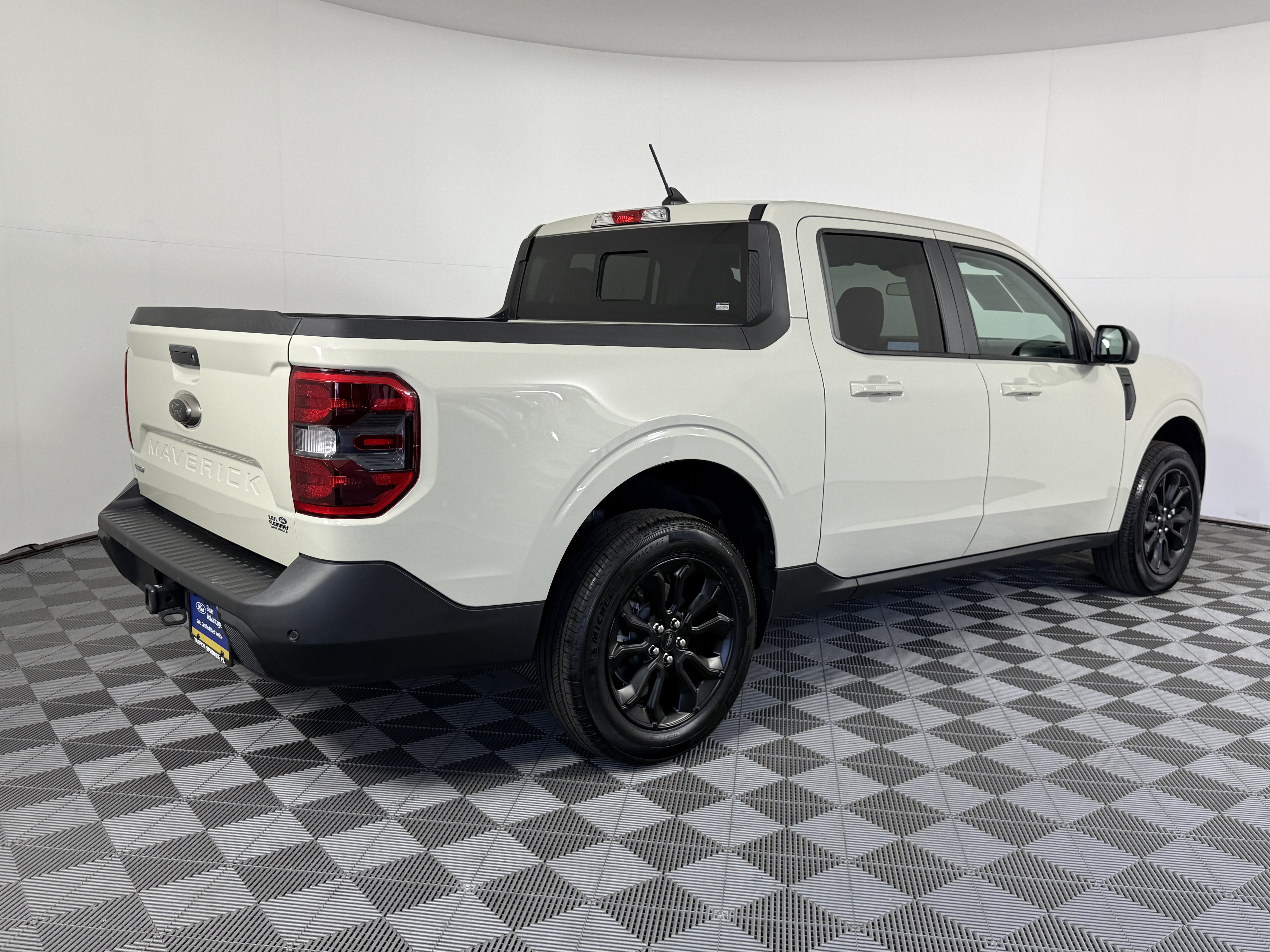 Certified 2024 Ford Maverick Lariat w/ Black Appearance Package FWD image 3