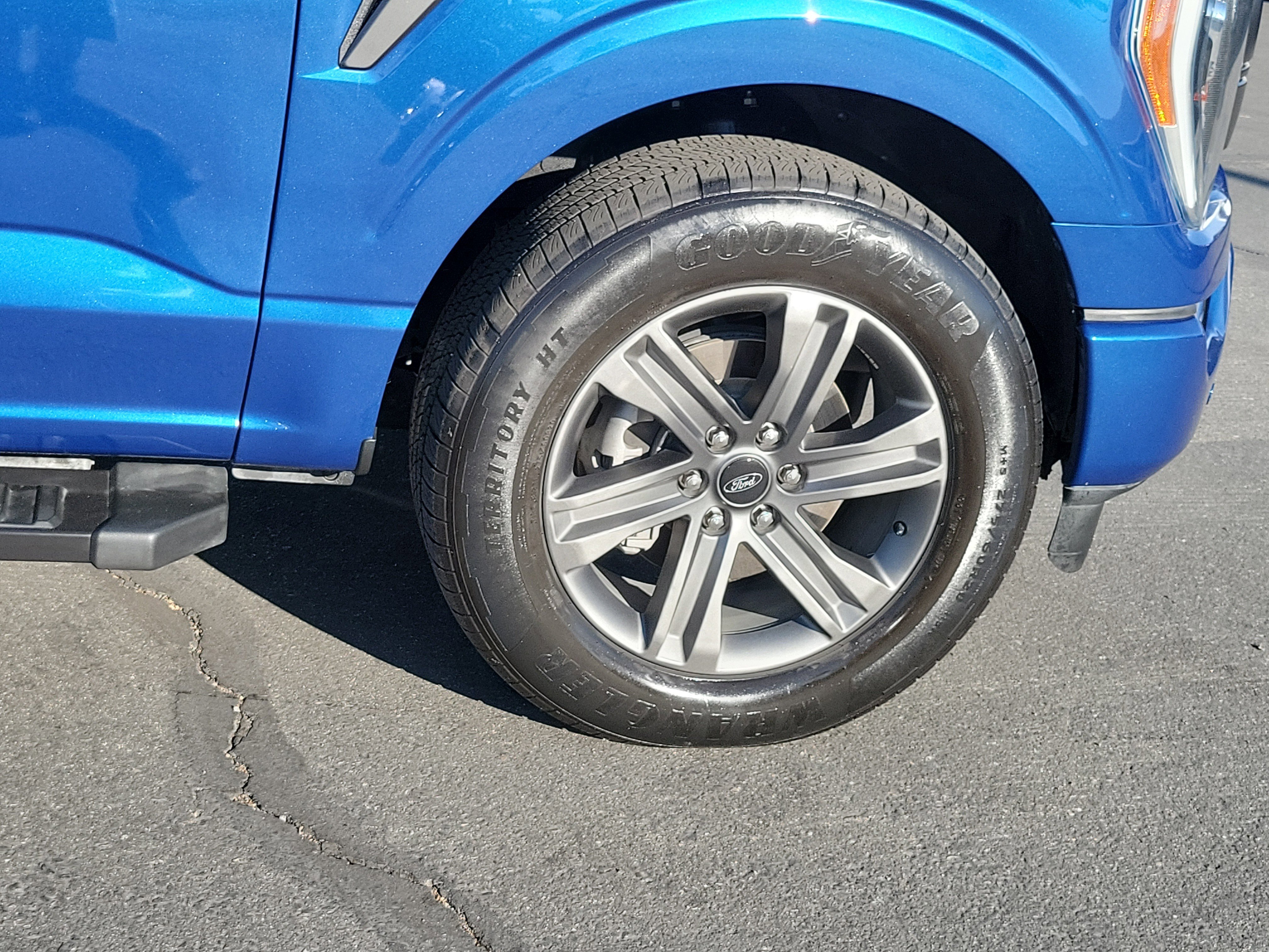 Certified 2023 Ford F150 Lariat w/ Equipment Group 502A High image 15