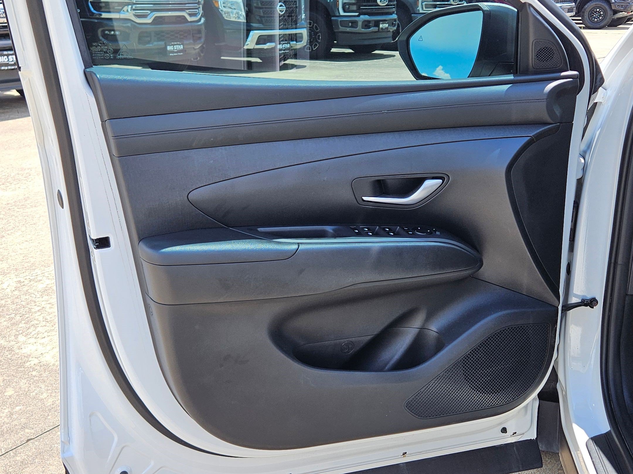Used 2025 Hyundai Tucson SEL FWD image 14